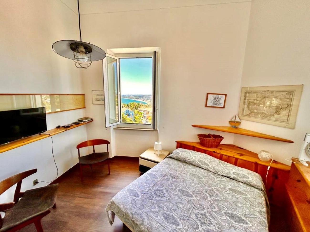 Ferienwohnung Paulis - Semiattico In Pieno Centro A Sirolo, Con Meravigliosa Vista Mare Exterior foto